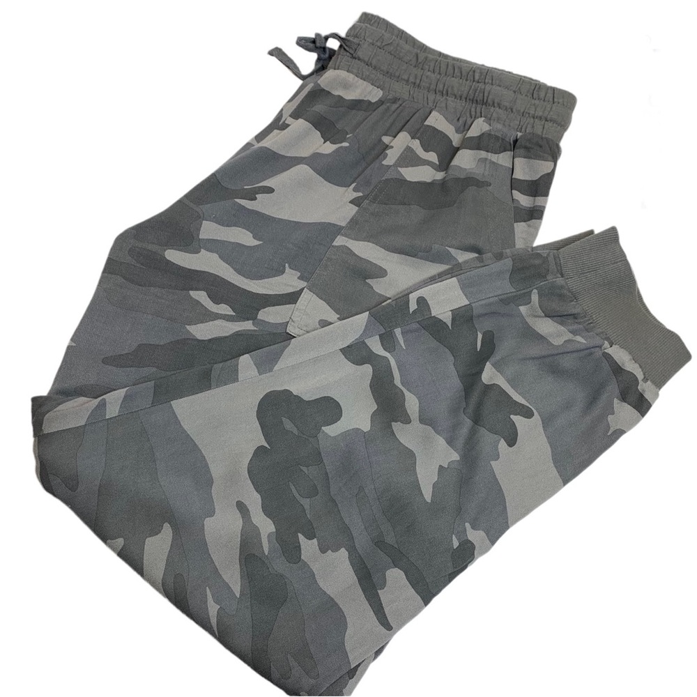 Splendid camouflage print rayon pull on joggers XL